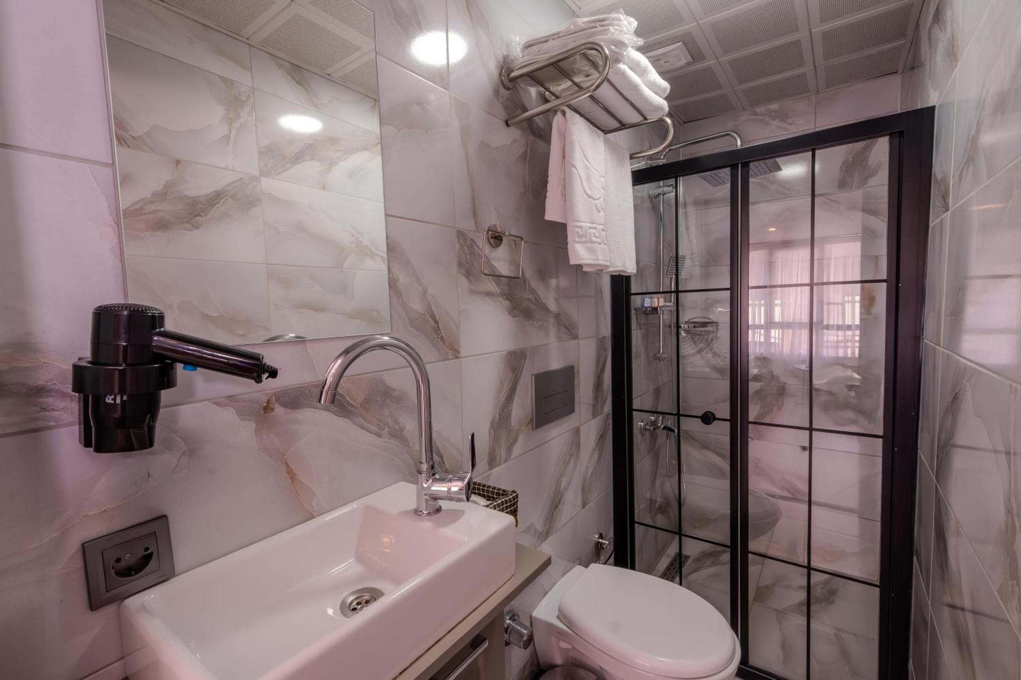 Rubby Hotel Kadikoey Isztambul Kültér fotó